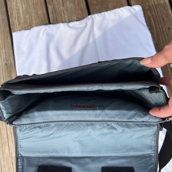 NWOT. STM IPad case. Grey in color. - Picture 7 of 7